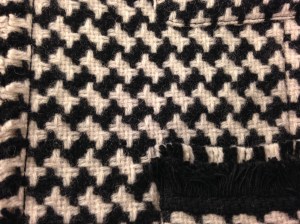 Almost houndstooth - Joie Lyris